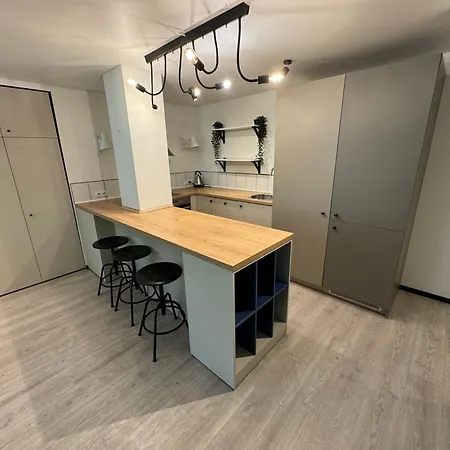 Lägenhet Charming & Escape - Close To Transport *