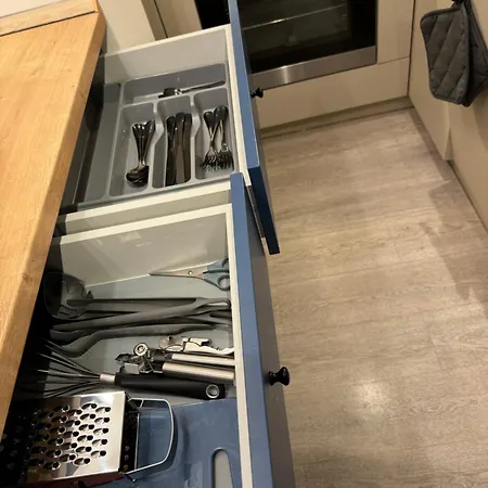 Lägenhet Charming & Escape - Close To Transport