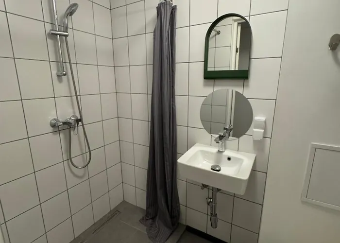 Charming & Escape - Close To Transport