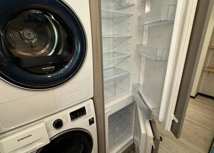 Charming & Escape - Close To Transport Διαμέρισμα *